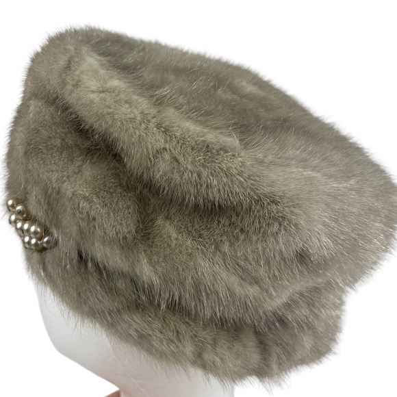 Janette Colombier Paris 1940s Union Made Imported Fur Winter Hat Pearl Accent OS main image 7